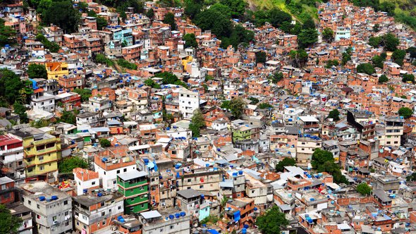 favela | wikimedia commons door chensiyuan (bron: Wikimedia commons)