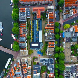Amsterdam Centrum door Altitude Drone (bron: Shutterstock)