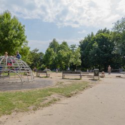 Aldo van Eyck Speeltuin Vondelpark_MartinStevens_wikimedia commons door MartinStevens (bron: Wikimedia commons)