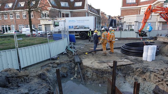 Werkzaamheden aan het warmtenet in de Van der Pekbuurt door Gemeente Amsterdam (bron: Gemeente Amsterdam)