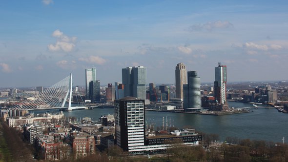 euromast erasmusbrug rotterdam | pixabay door Corinavh (bron: Pixabay)