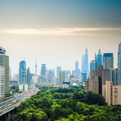 Skyline van Shanghai, China. door chuyuss (bron: Shutterstock)