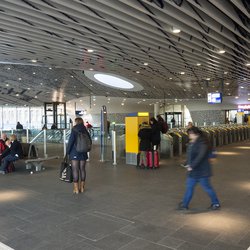 Spoorzone Delft stationshal