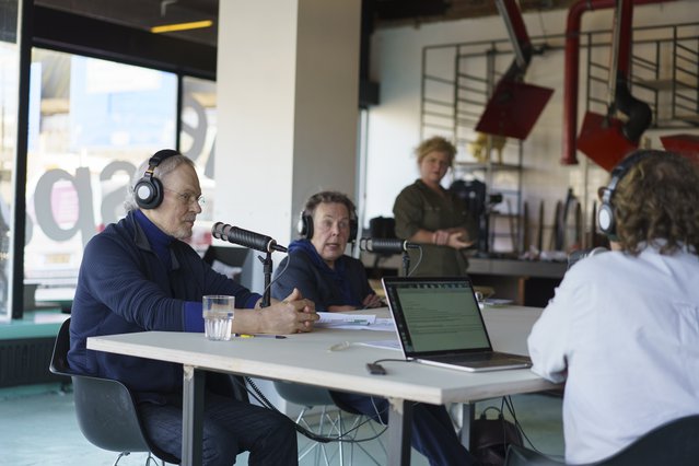 Adri Duivensteijn en Riek Bakker door Frank Hanswijk (bron: Frankhanswijk.nl)