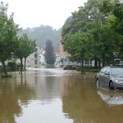 Overstroming in Valkenburg, Limburg door MyStockVideo (bron: Shutterstock)