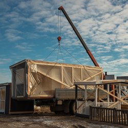 Bezorging woning (Flexwoning) door madcat13shumbrat (bron: shutterstock.com)