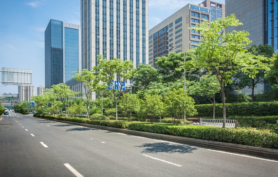exterior of a modern office building door John_T (bron: Shutterstock)