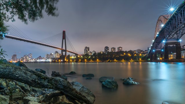 De Pattullo Bridge over de Fraser rivier door Daniel Avram (bron: Shutterstock)