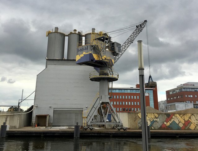 BINCK Overslagkraan door Heeman fotography (bron: platformstad.nl)