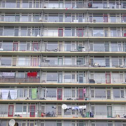 2015.11.27_Scheefwoner blijft zitten in goedkope corporatiewoning