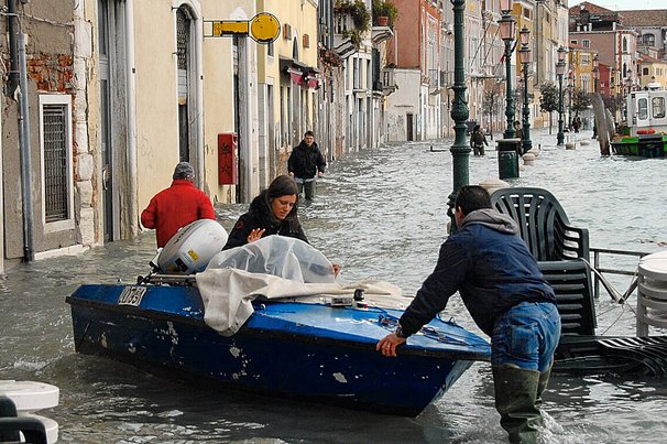 Uitsnede acqua alta, overstroming Venetië door Blauwdruk (bron: Blauwdruk)