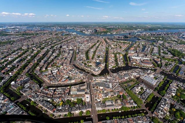 Amsterdam door Aerovista Luchtfotografie (bron: shutterstock)