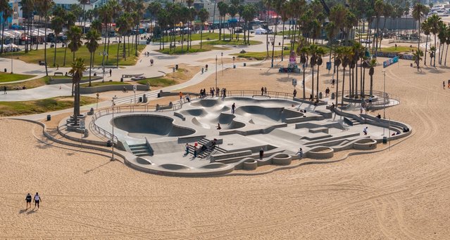 Skatepark in Venice Beach, Los Angeles door NorthSky Flims (bron: Shuttestock)