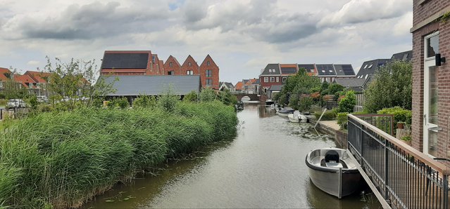 Wonen aan een vaart in Techum door Haan & Laan (bron: Gebiedsontwikkeling.nu)