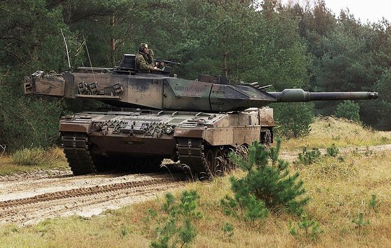 Tankbataljon nam deel aan de oefening op de veluw door Staffotografen Directie Voorlichting Ministerie van Defensie (bron: Wikipedia Commons)