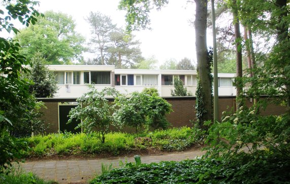 Emmen Emmerhout huizen door Onderwijsgek (bron: Wikimedia Commons)