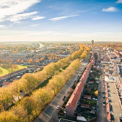 Luchtfoto van centrum Emmeloord door Sjors Evers (bron: Gemeente Noordoostpolder)