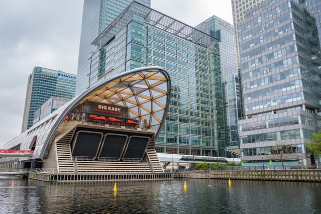 Crossrail en Canary Wharf in Londen door mkos83 (bron: Shutterstock)