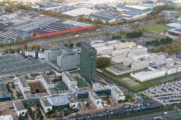 Luchtfoto van Veldhoven door Aerovista Luchtfotografie (bron: Shutterstock)