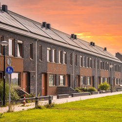 Rij huizen door Rudmer Zwerver (bron: Shutterstock)