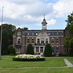 Villa Rusthoek in Baarn door Stoqliq (bron: Shutterstock)