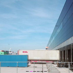 Barge terminal en XPO Tilburg. Foto: Merten Nefs.  Distributiecentra in Nederland. Beeld: Stec groep.  Venlo Tradeport. Foto: Merten Nefs.  Venlo Tradeport. Uit rapport Rademacher de Vries.  Distributiecentrum. Beeld: Stec groep.  Beeld: Rademacher de Vri