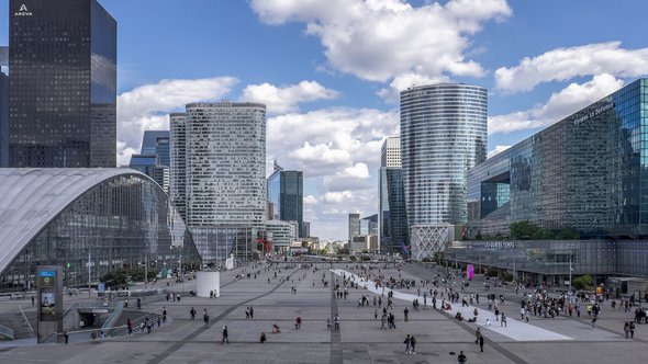 La Defense Parijs - Wikimedia Commons, 2020 door Ilya Grigorik (bron: Wikimedia Commons)
