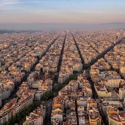 Aerial view of Barcelona door StockBrunet (bron: Shutterstock)