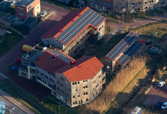 Iewan in Lent vanuit de lucht door Jeroen Komen (bron: ikkanvliegen.nl)