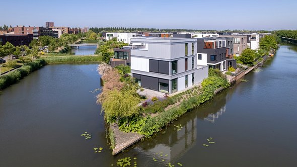 Modern huis in Leidsche Rijn, Utrecht door Maarten Zeehandelaar (bron: Shutterstock)
