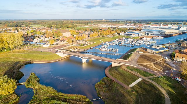 Drone over centrum Wanssum - Projectbureau Ooijen Wanssum, 2020