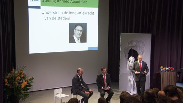 2015.09.22_Verslag MCD Toekomstdebat: Burgemeester aan zet?_cover