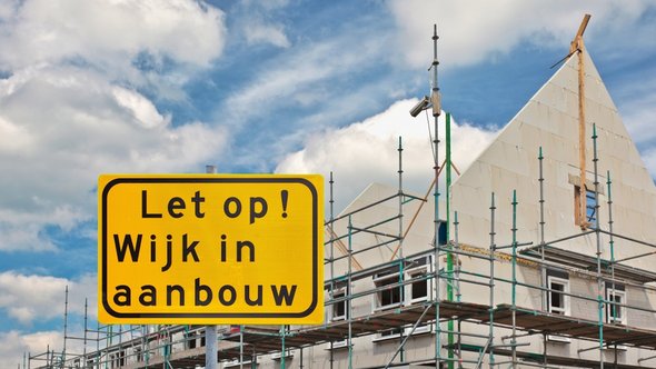 Bord op de bouwplaats door Martin Bergsma (bron: Shutterstock)