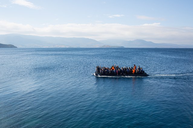 Lesbos, Griekenland - Vluchtelingen arriveren op de boot vanuit Turkije door punghi (bron: Shutterstock)