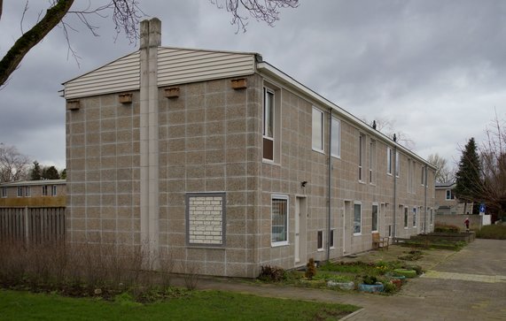Airey-woningenin het Genderdal, Eindhoven door Grotevriendelijkereus (bron: Flickr)