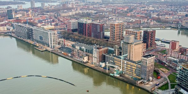 Rijnhaven en Maashaven in Rotterdam door Frans Blok (bron: Shutterstock)