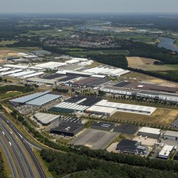 Fresh Park and Flora Trade Park, Venlo - distributiecentra door Aerovista Luchtfotografie (bron: Shutterstock)