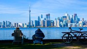 Toronto skyline op een zonnige dag door Fernando Kruger (bron: Shutterstock)