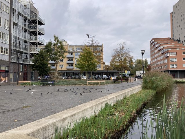 Admiraalsplein met links De Zilvervloot in Wielwijk door Teun van den Ende (bron: Teun van den Ende)