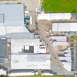Luchtfoto van een opslagplaats door NetVideo (bron: shutterstock)