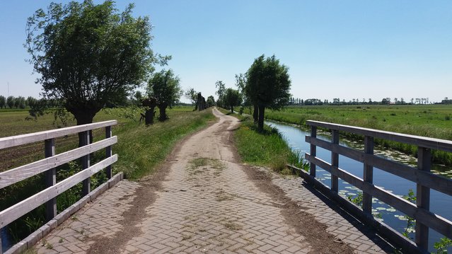 Rijnenburg Lange Wetering Utrecht door Joostik (bron: Wikimedia Commons)