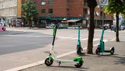 Rondslingerende deelscooters in Oslo, Noorwegen door tufo (bron: Shutterstock)