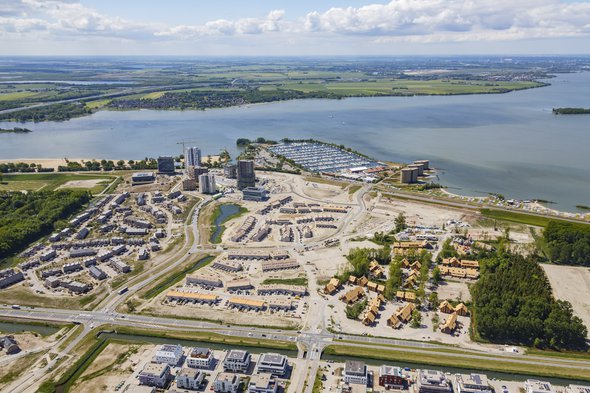 Almere luchtfoto -> Top-Shot / gemeente Almere, mei 2020 (bron: Gemeente Almere)