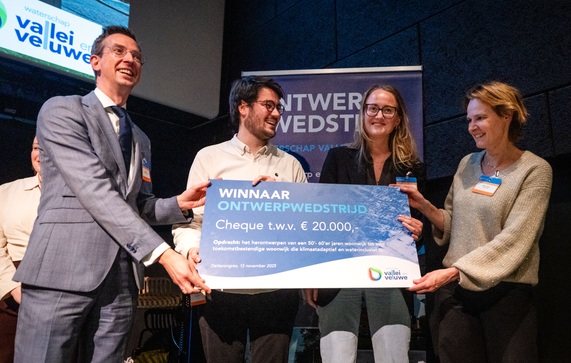 Prijsuitreiking door Martijn Beekman Fotografie (bron: Deltacommissaris)
