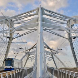 IJburg brug in Amsterdam door Peter de Vink (bron: Shutterstock)