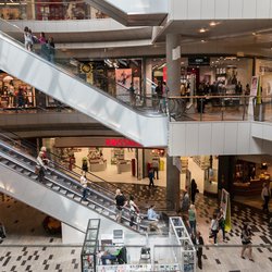 Shopping mall - winkelcentrum door Michal Jarmoluk (bron: pixabay.com)