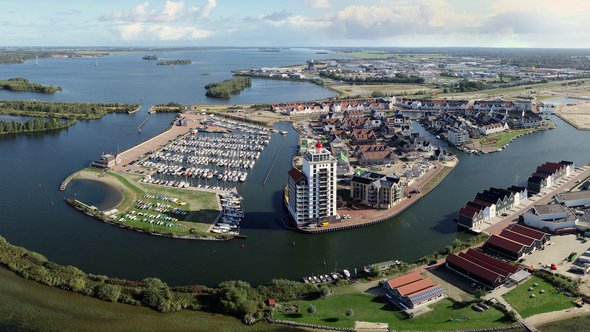 Waterfront Harderwijk panorama door Sebastian van Damme (bron: Synchroon)