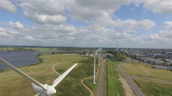 "Windmolens Waarderpolder" (CC BY 2.0) by hanno.lans