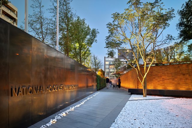 Namenmonument Holocaust, Amsterdam door Gouden Piramide (bron: Gouden Piramide)