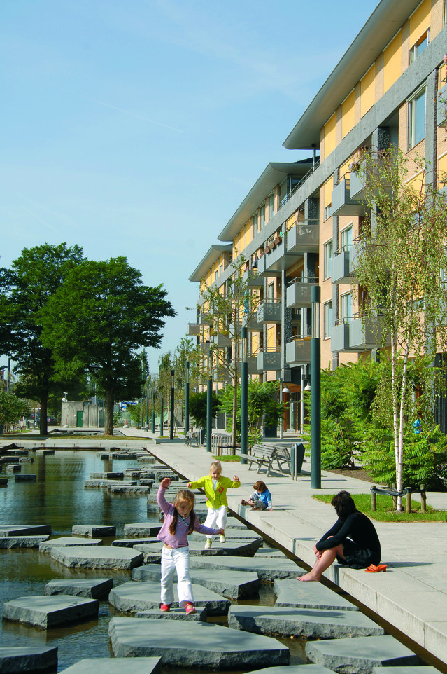 De beek in Roombeek door Gouden Piramide (bron: Gouden Piramide)
